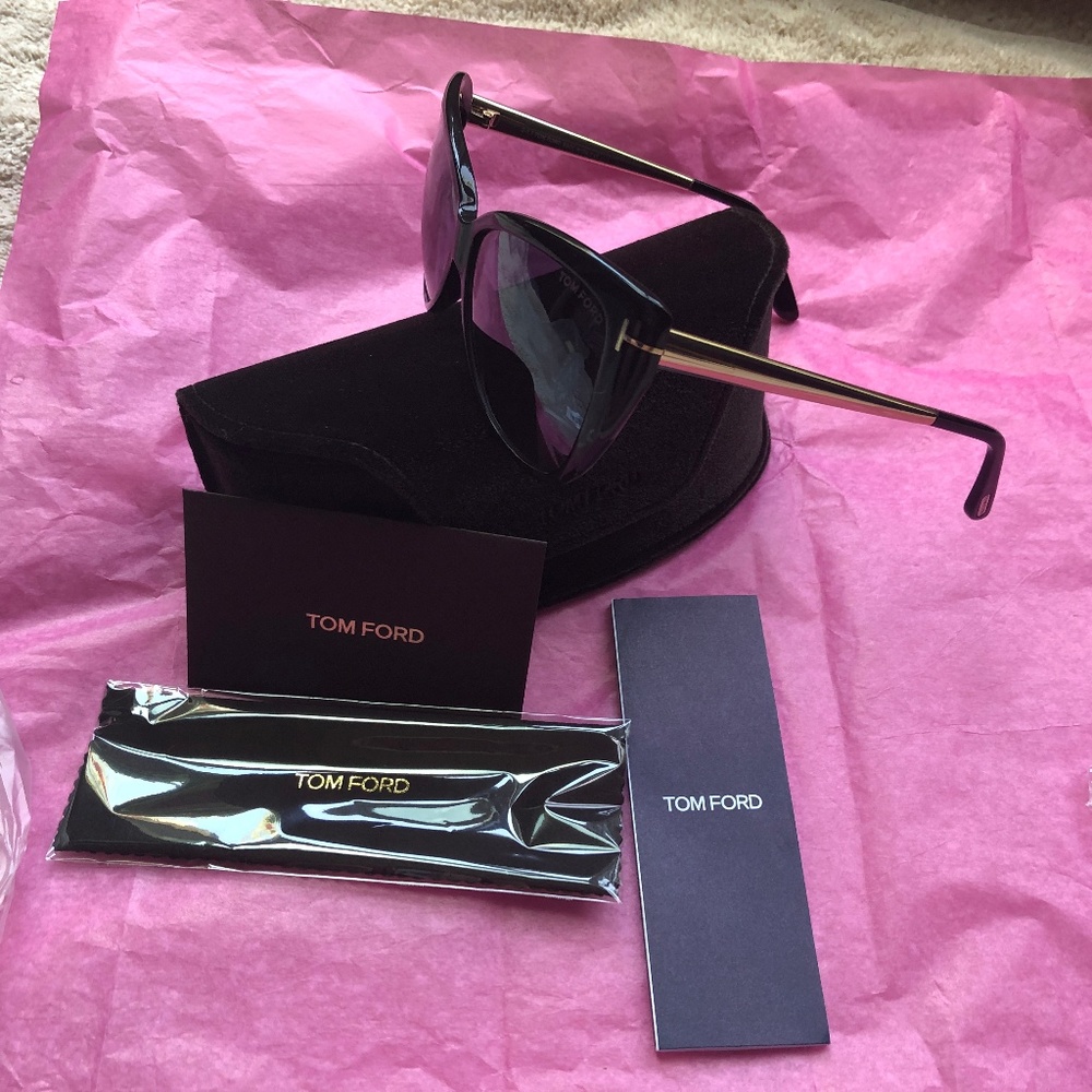 TOM FORD REVEKA NEW IN BOX W/ALL PAPERS & CLOTH